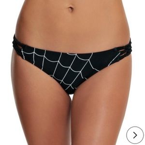 🕷️👙 NWOT Hot Topic Spiderweb Bikini Bottoms